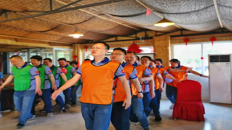 重溫崢嶸歲月，感悟紅色初心 ——瀘天化弘旭黨委開展“學(xué)黨史 感黨恩 跟黨走” 主題黨日活動(圖2)