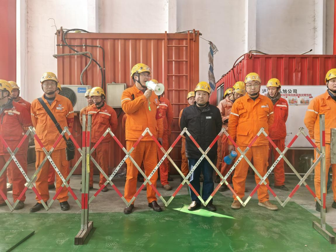 弘旭公司開(kāi)展有限空間事故救援應(yīng)急演練(圖1)