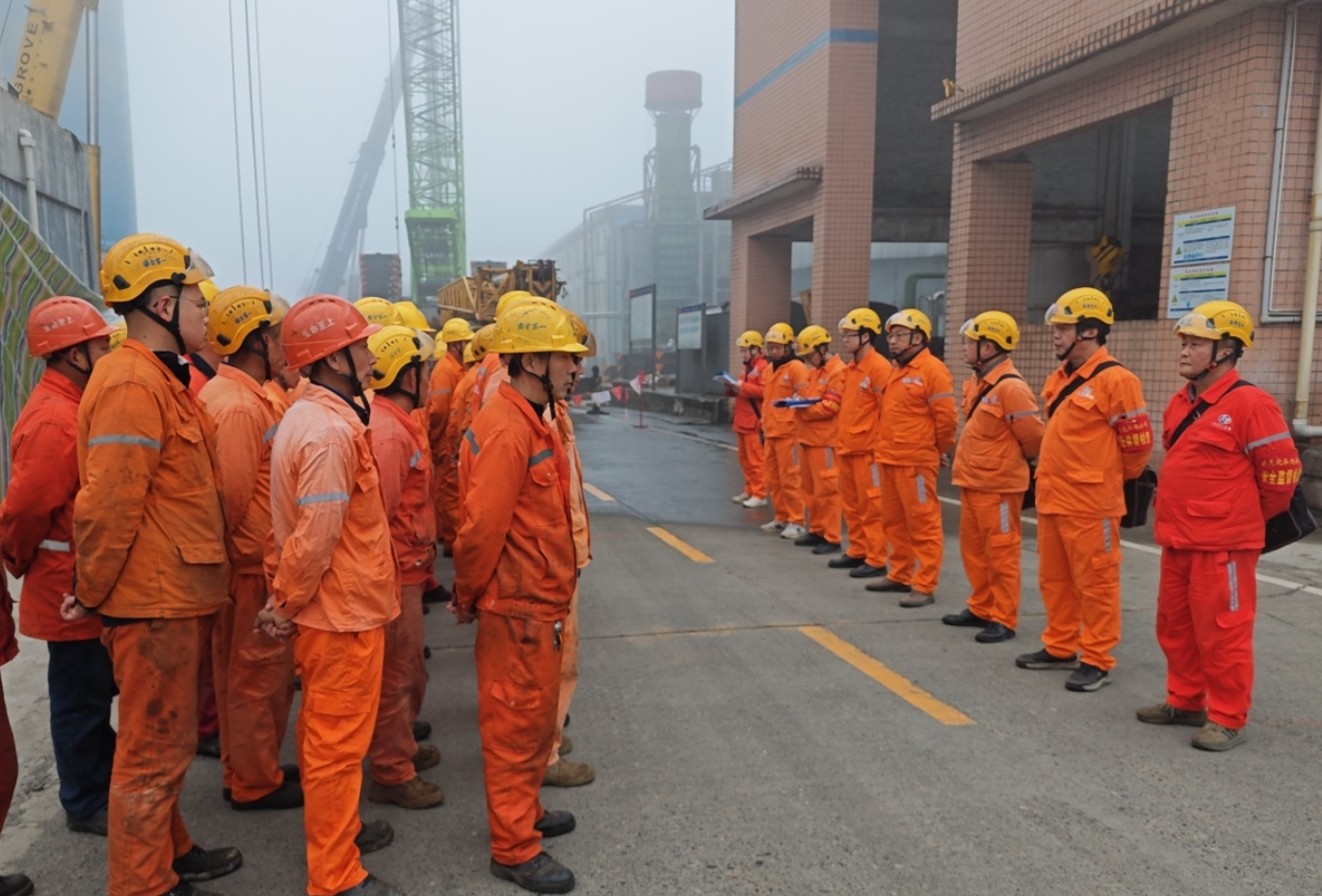 星光奮進路 方圓紅旗耀 ——弘旭公司十二月攻堅紀實(圖2)